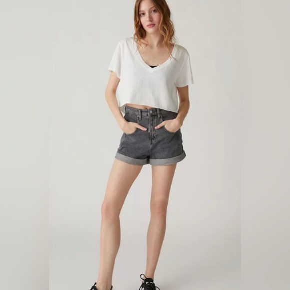 BDG Pants - BDG Carrie‎ Denim Shorts Size 30